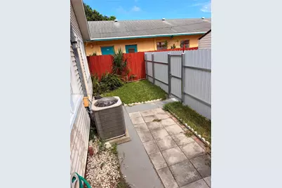1837 Buchanan St, Hollywood, FL 33020 - Photo 9