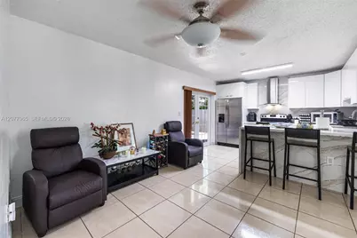 14217 SW 102nd St, Miami, FL 33186 - Photo 13