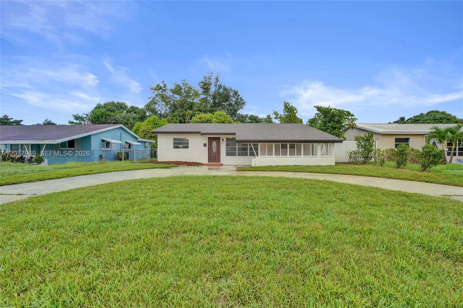 6761 Pershing St - 6761 Pershing St, Hollywood, FL 33024 Luxury Property | Jose Angel Pina