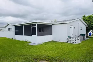 720 NW 74th Way, Margate, FL 33063 - Photo 5