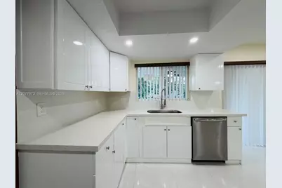 720 NW 74th Way, Margate, FL 33063 - Photo 11