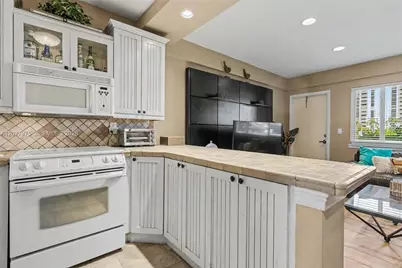 [Address not provided], Hollywood, FL 33019 - Photo 15