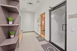 151 SE 1st St, Miami, FL 33131 - Photo 11