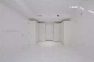 1010 Brickell Ave, Miami, FL 33131 - Photo 13