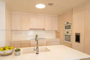 1900 N Bayshore Dr, Miami, FL 33132 - Photo 5