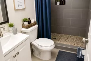 525 NW 23rd Ave, Miami, FL 33125 - Photo 23