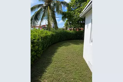525 NW 23rd Ave, Miami, FL 33125 - Photo 37