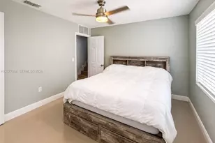 525 NW 23rd Ave, Miami, FL 33125 - Photo 17