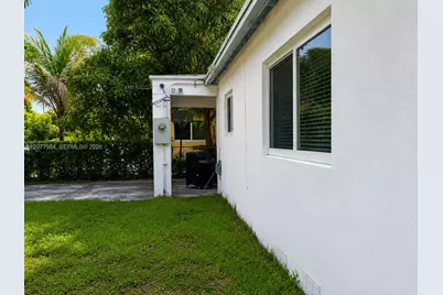 525 NW 23rd Ave, Miami, FL 33125 - Photo 29