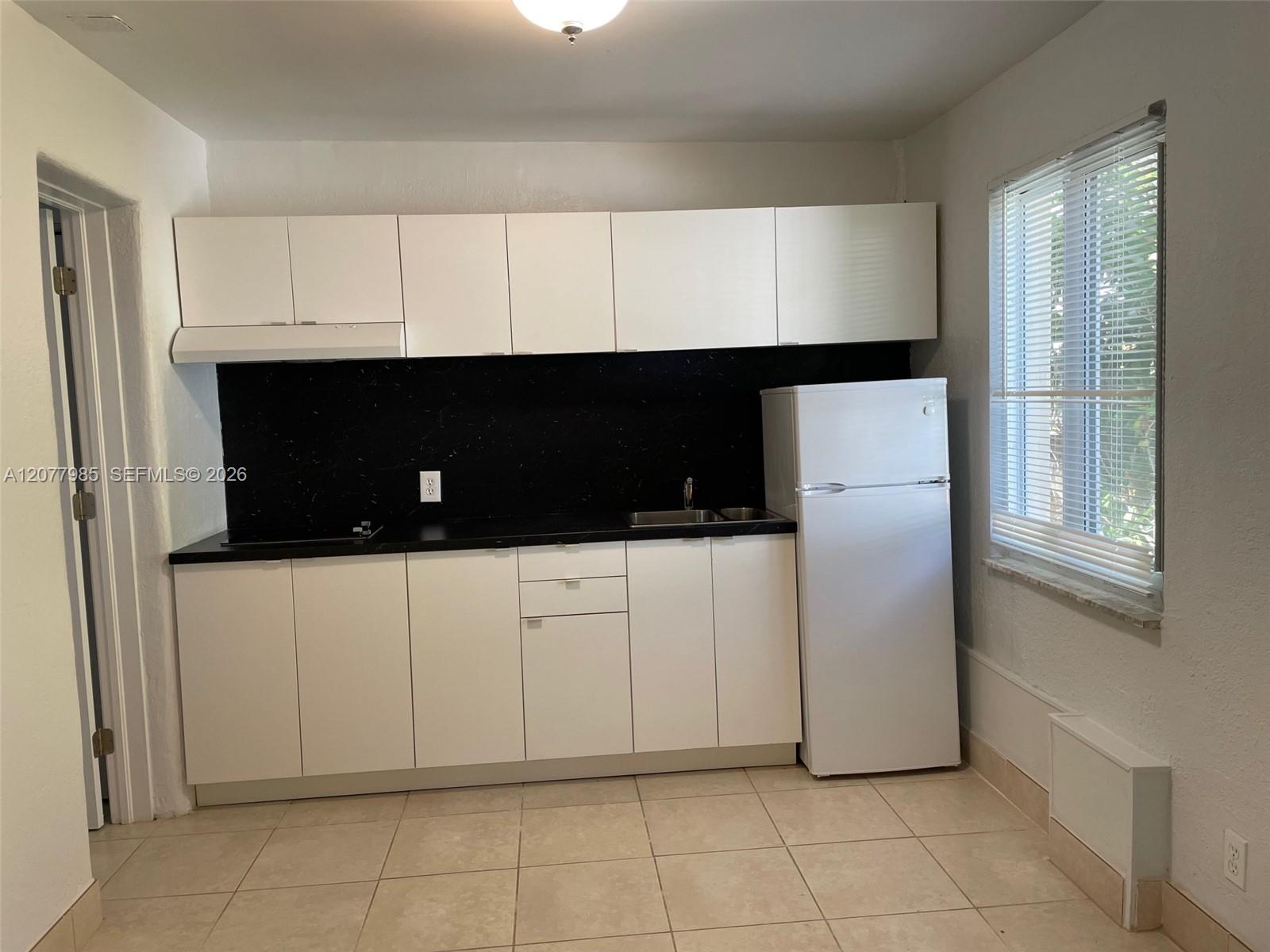 1642 Polk St #C - 1642 Polk St #C, Hollywood, FL 33020 Luxury Property | Jose Angel Pina