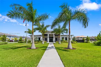 1325 NE 2nd Ct, Homestead, FL 33033 - Photo 47