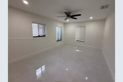 1721 NE 48th Ct, Fort Lauderdale, FL 33334 - Photo 5