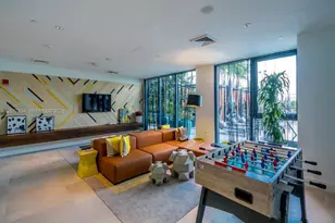 121 NE 34th St, Miami, FL 33137 - Photo 27