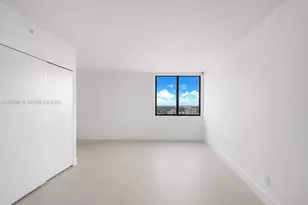 1581 Brickell Ave, Miami, FL 33129 - Photo 15
