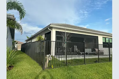 12712 SW Blue Mangrove Pkwy, Port Saint Lucie, FL 34987 - Photo 7