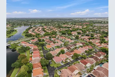 10887 SW 152nd Pl, Miami, FL 33196 - Photo 39