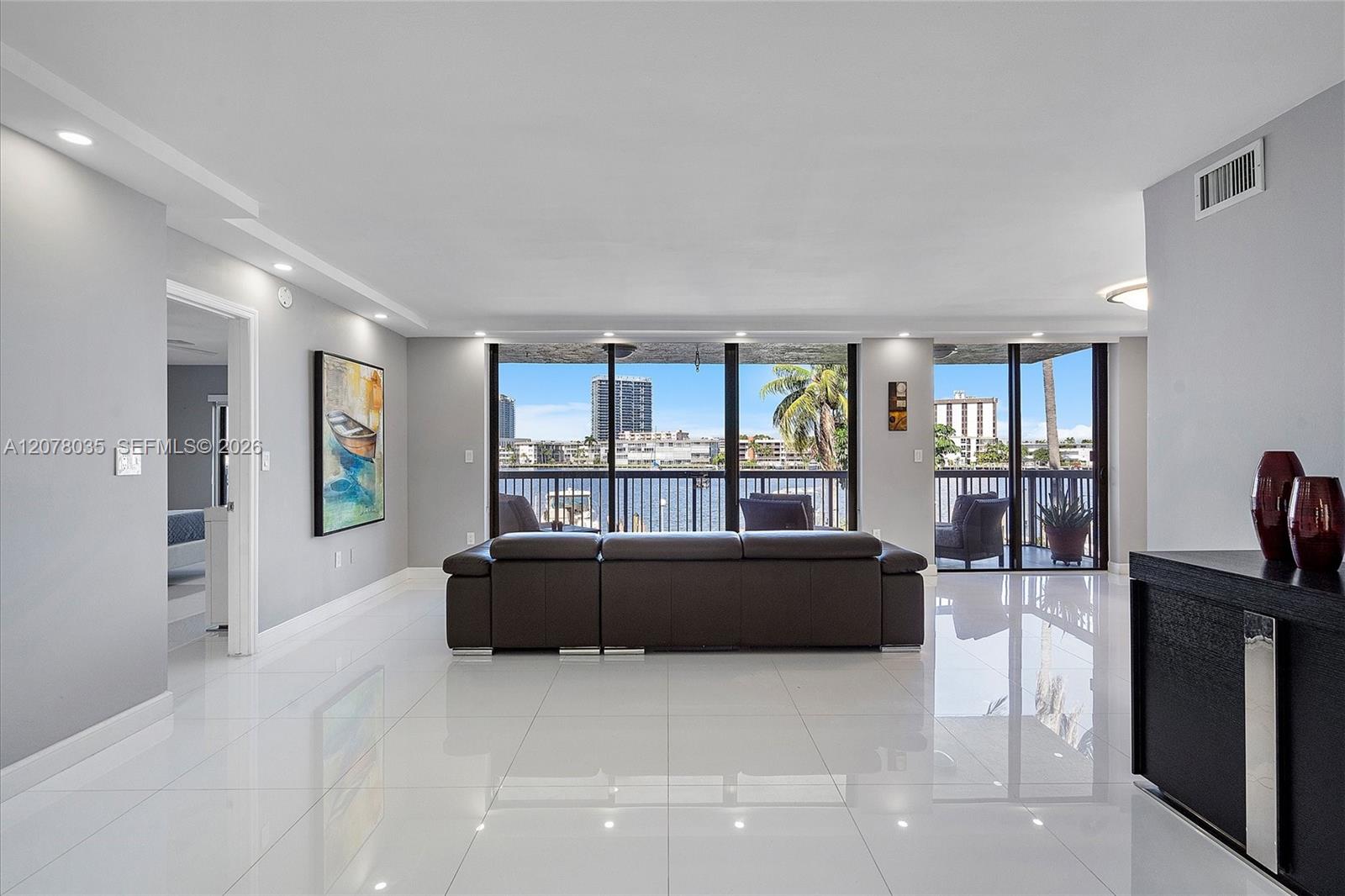 200 Golden Isles Dr #206 - 200 Golden Isles Dr #206, Hallandale Beach, FL 33009 Luxury Property | Jose Angel Pina