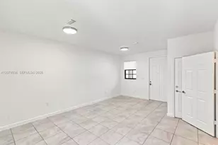 125 SE 34th Terrace, Homestead, FL 33033 - Photo 5