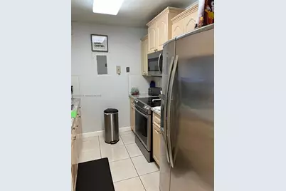 10135 NW 9th St Cir #5-208, Miami, FL 33172 - Photo 5