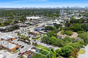 390 NE 166th St, North Miami, FL 33162 - Photo 25