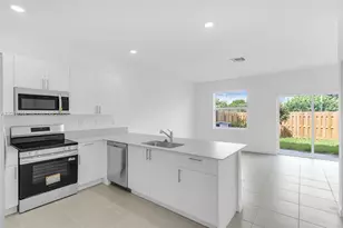 27634 SW 156th Ct, Homestead, FL 33032 - Photo 3