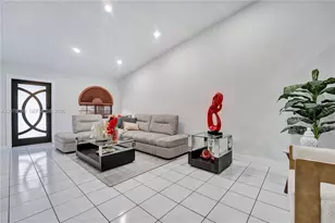 5670 W 20th Ct, Hialeah, FL 33016 - Photo 5