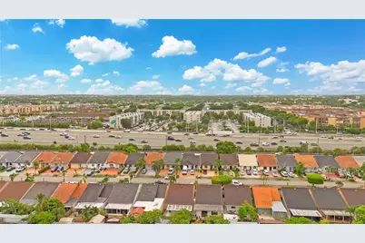 5670 W 20th Ct, Hialeah, FL 33016 - Photo 27