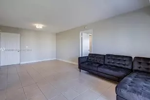 8240 SW 210th St, Cutler Bay, FL 33189 - Photo 5