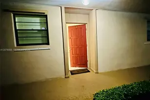 10625 SW 112th Ave, Miami, FL 33176 - Photo 7