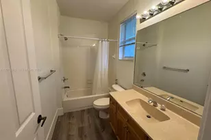 1360 Victoria Isle Dr, Weston, FL 33327 - Photo 59