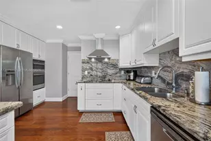 329 SE 3rd St, Hallandale Beach, FL 33009 - Photo 9