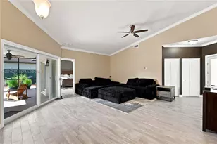 6526 Windsor Dr, Parkland, FL 33067 - Photo 9