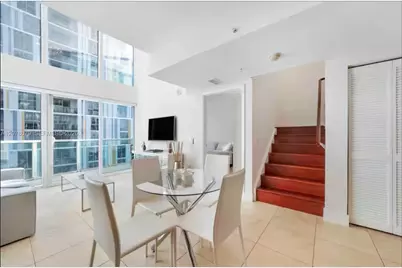 41 SE 5th St #408, Miami, FL 33131 - Photo 3