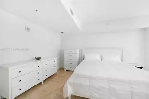 41 SE 5th St, Miami, FL 33131 - Photo 11