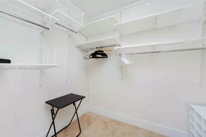41 SE 5th St #408, Miami, FL 33131 - Photo 15