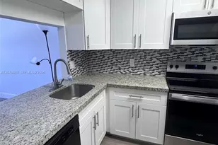 10049 Winding Lake Rd, Sunrise, FL 33351 - Photo 3