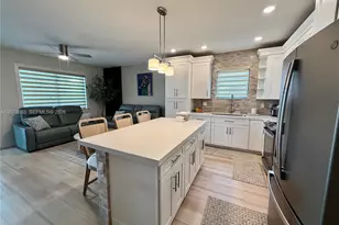 167 SE 24th Ave, Homestead, FL 33033 - Photo 3