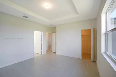 18672 SW 136th Ct, Kendall, FL 33177 - Photo 9