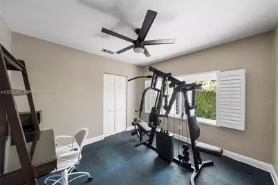 2400 Trapp Ave, Miami, FL 33133 - Photo 27