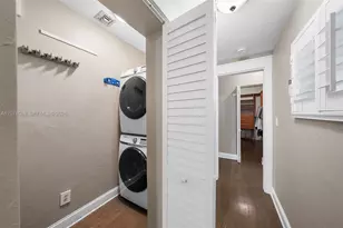 2400 Trapp Ave, Miami, FL 33133 - Photo 31