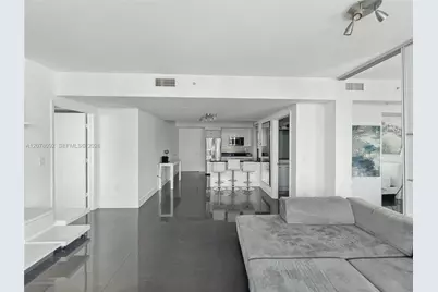 92 SW 3rd St #2602, Miami, FL 33130 - Photo 7