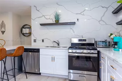 1029 79th St #6, Miami Beach, FL 33141 - Photo 7