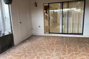 10537 NW 8th St, Pembroke Pines, FL 33026 - Photo 27