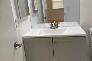 10537 NW 8th St, Pembroke Pines, FL 33026 - Photo 21