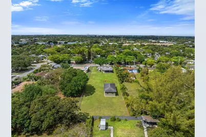 14031 NW 5th Ave, Miami, FL 33168 - Photo 3