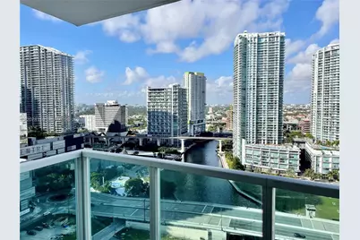 31 SE 5th St #2805, Miami, FL 33131 - Photo 13