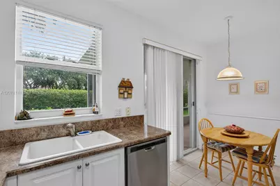 11641 NW 47th Dr, Coral Springs, FL 33076 - Photo 15