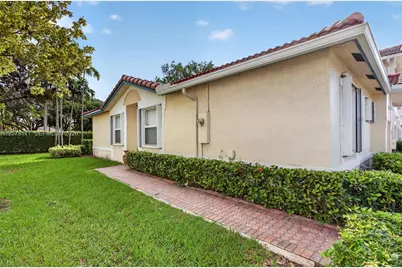 11641 NW 47th Dr, Coral Springs, FL 33076 - Photo 5
