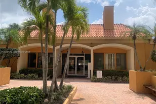 17911 NW 68th Ave, Hialeah, FL 33015 - Photo 11