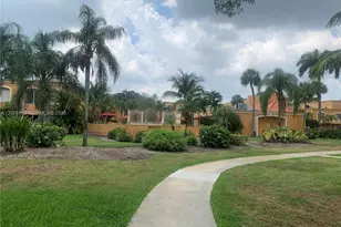 17911 NW 68th Ave, Hialeah, FL 33015 - Photo 15